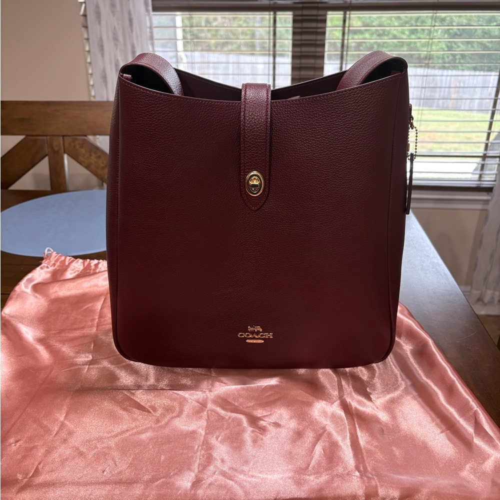 Coach large Hadley shoulder bag